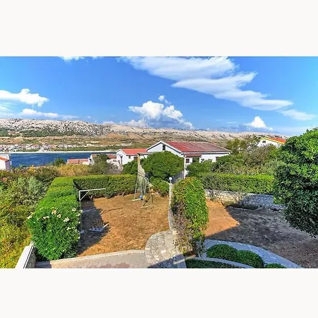 Krznar - Stari Grad Pag פג